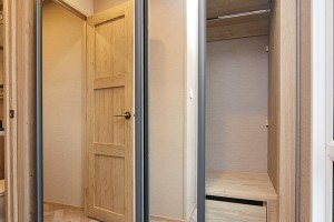 Redwood Export - Wardrobe